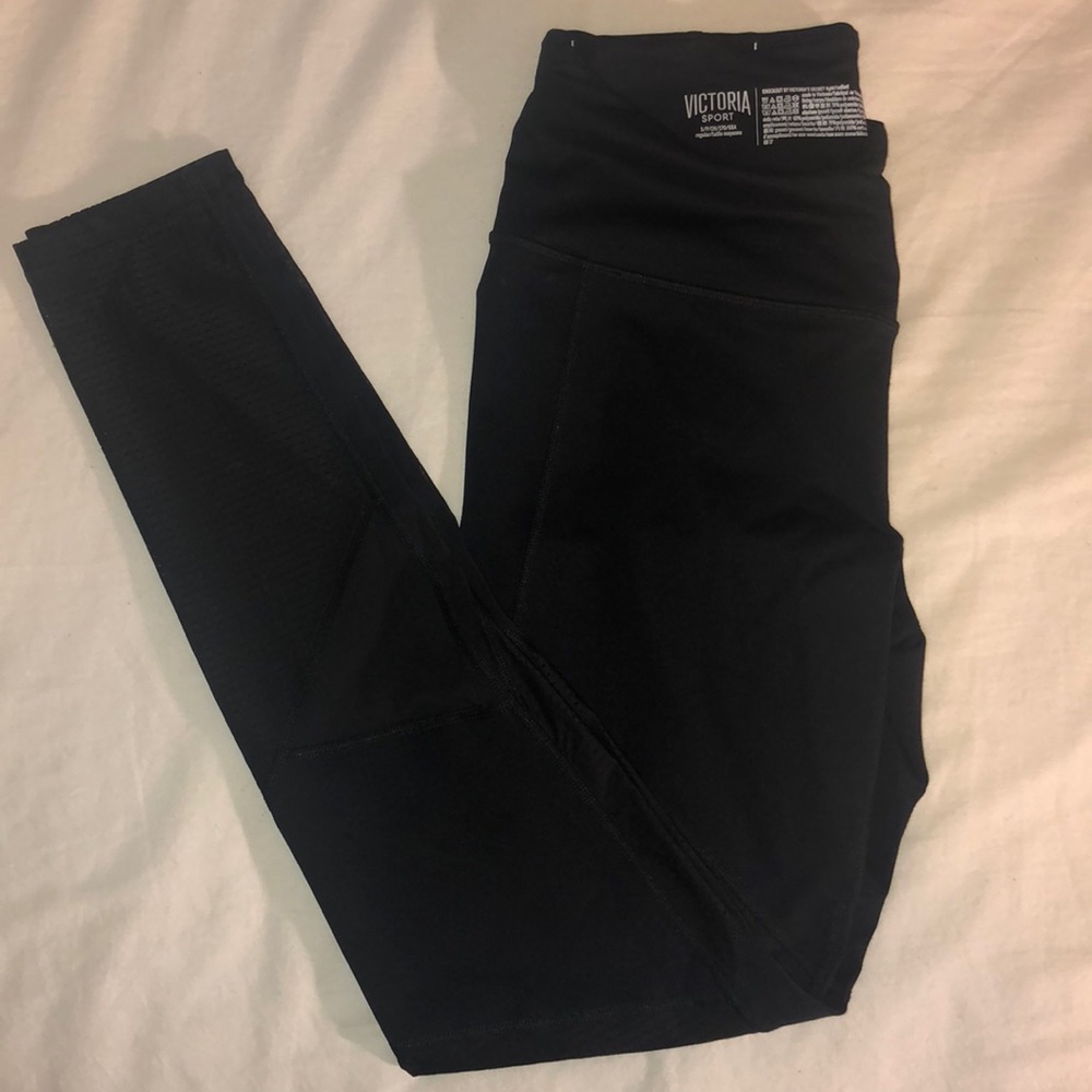 Black mesh VS leggings